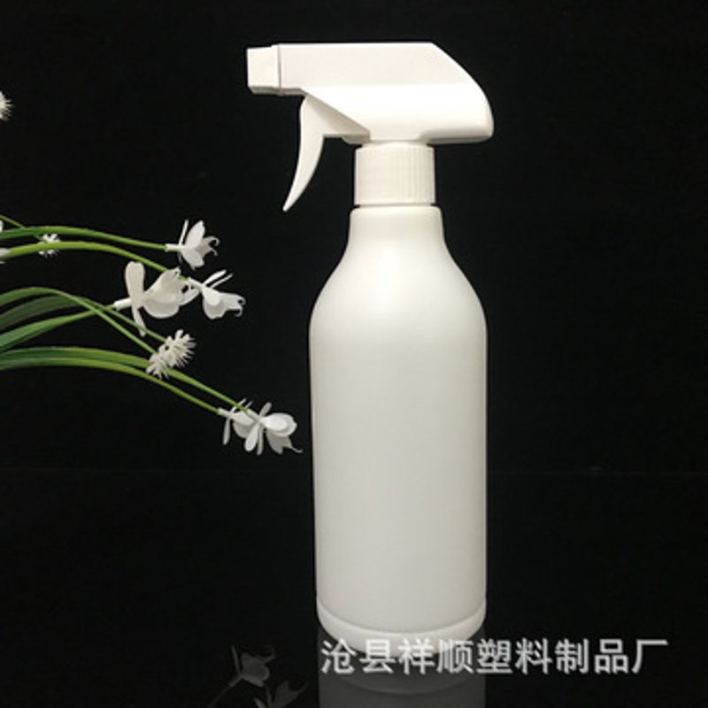 塑料喷雾瓶行业:推动绿色包装的新风尚